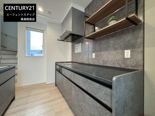 　キッチン　モダンなキッチン空間です