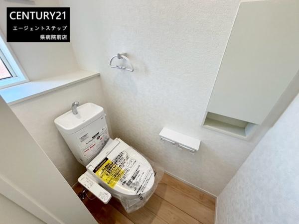 　トイレ　2階トイレ