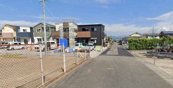 　前面道路含む現地写真　
