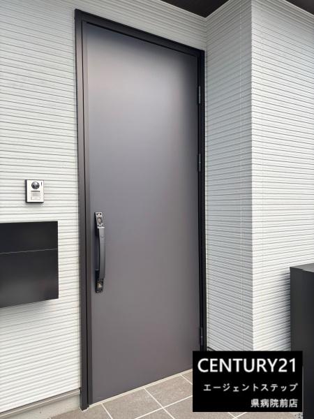 　玄関　シンプルな玄関が魅力です
