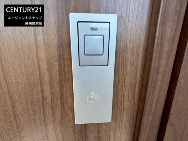 　その他　玄関のカードキー仕様です