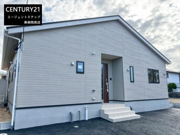 　その他現地　外観がシンプルな一戸建てです