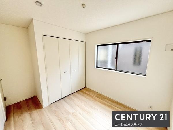 　洋室　収納力のある洋室です