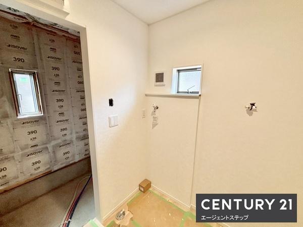 　洗面台・洗面所　洗面台・洗面所の明るい空間です