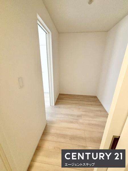 　収納　ウォークインクローゼット