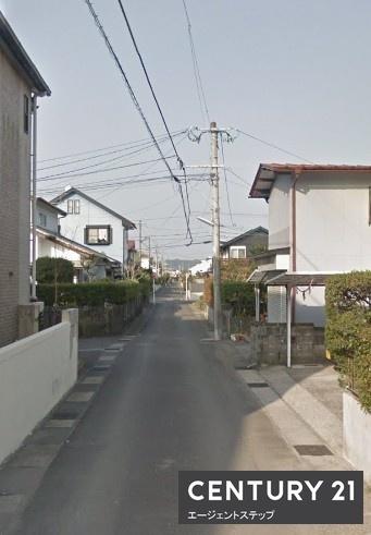 　前面道路含む現地写真　前面道路も現地写真で確認できます