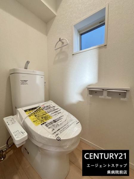 　トイレ　明るいトイレ空間です