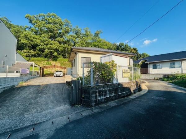 　その他現地　落ち着いた外観の戸建です