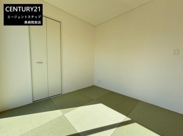 　和室　明るさが魅力の和室です