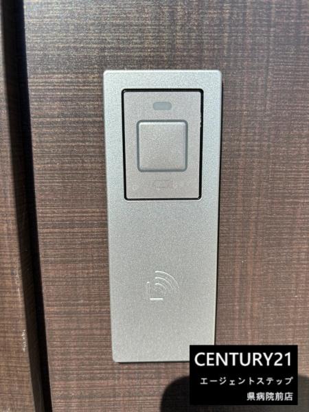 　玄関　玄関の設備が目を引きます