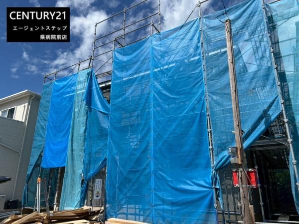 　その他現地　建築中外観の様子です