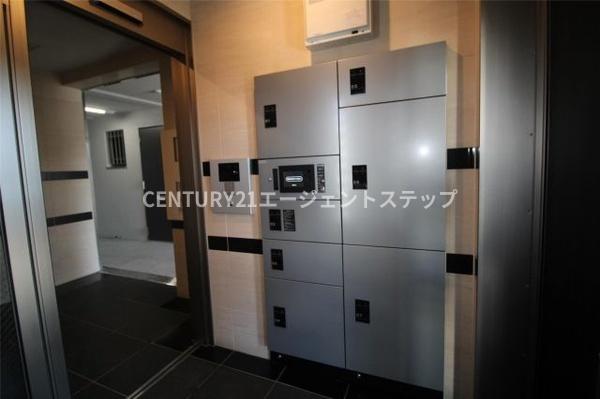 　エントランス　オートロック、宅配ボックス