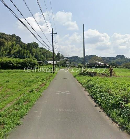 　前面道路含む現地写真　