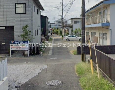 　前面道路含む現地写真　