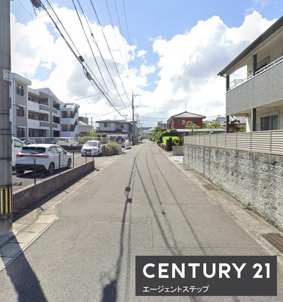 　前面道路含む現地写真　