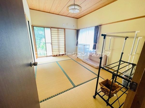 　和室　和室ならではの明るさです