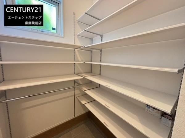 　収納　収納スペースが充実しています