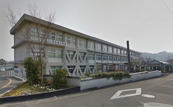　宮崎市立佐土原小学校（小学校）／360m　