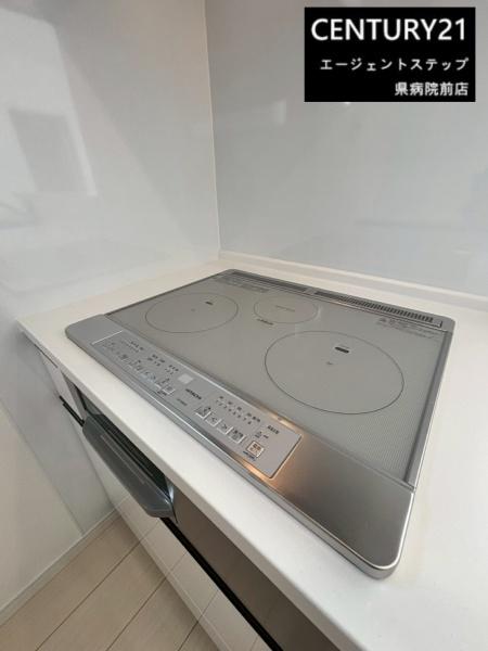 　キッチン　IH調理器付きのキッチンです