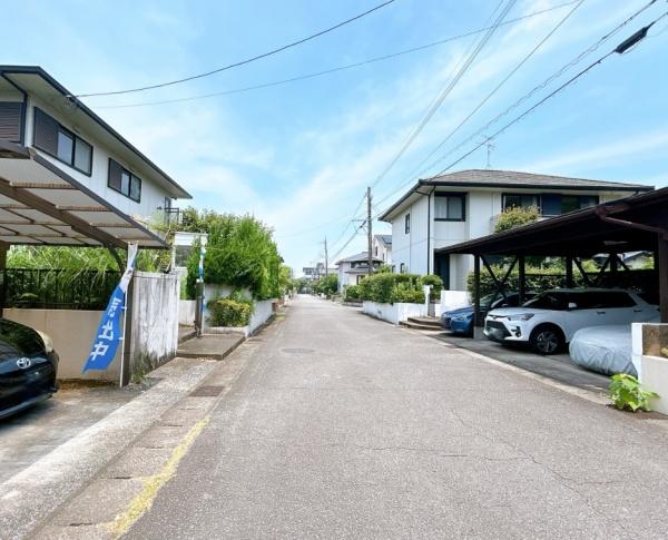 　前面道路含む現地写真　