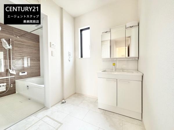 　洗面台・洗面所　同仕様写真