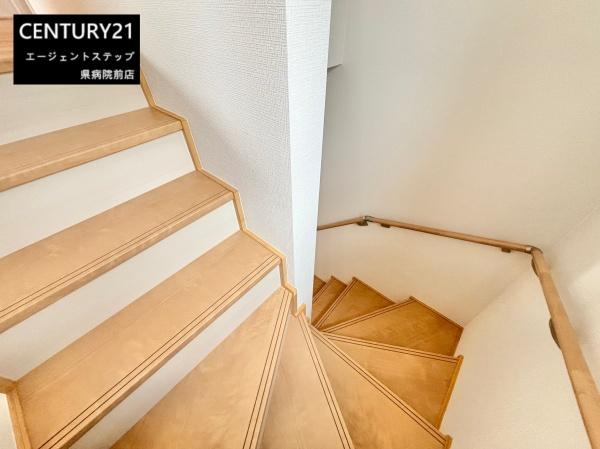 　その他内観　階段