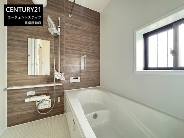 　バス　同仕様写真