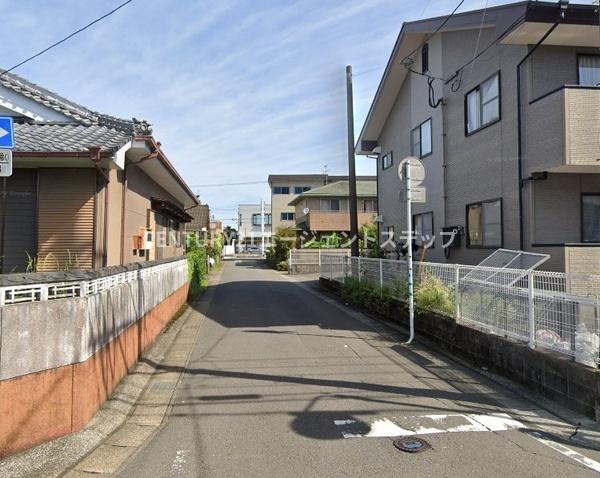 　前面道路含む現地写真　