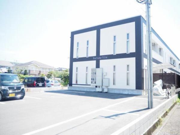 フォーチュンヴィラ 駐車場  フォーチュンヴィラ 駐車場