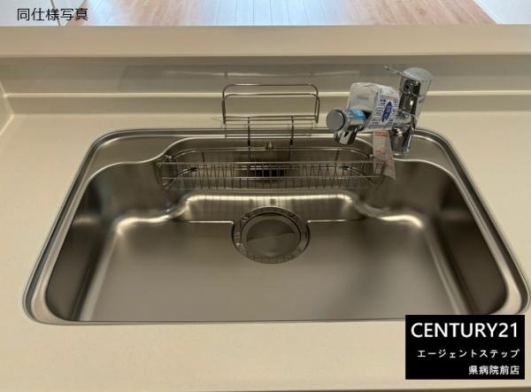 　キッチン　機能的なキッチン設備です