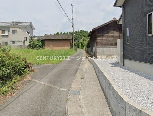 　前面道路含む現地写真　