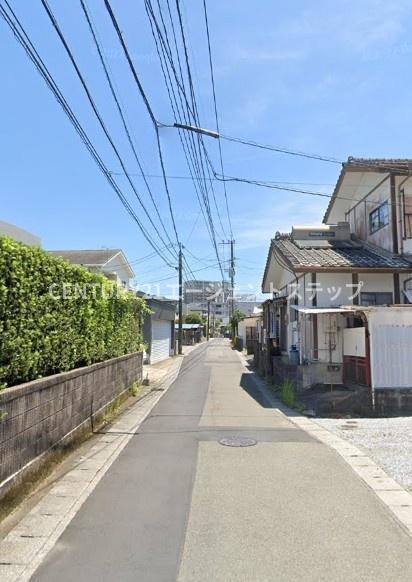 　前面道路含む現地写真　