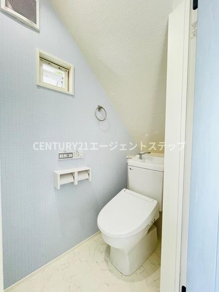 　トイレ　清潔感のあるトイレです