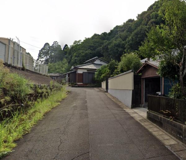 　前面道路含む現地写真　