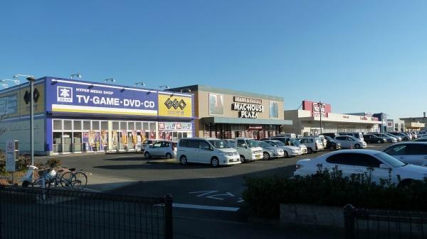 　フェニックスガーデンうきのじょう（ショッピング施設）／496m　