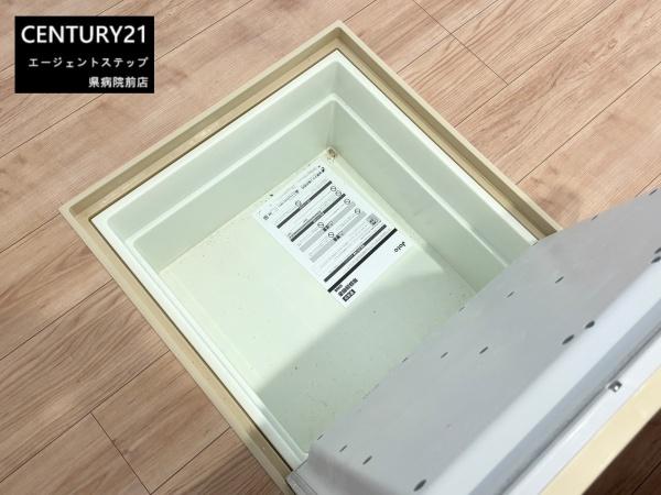 　収納　床下収納が便利です