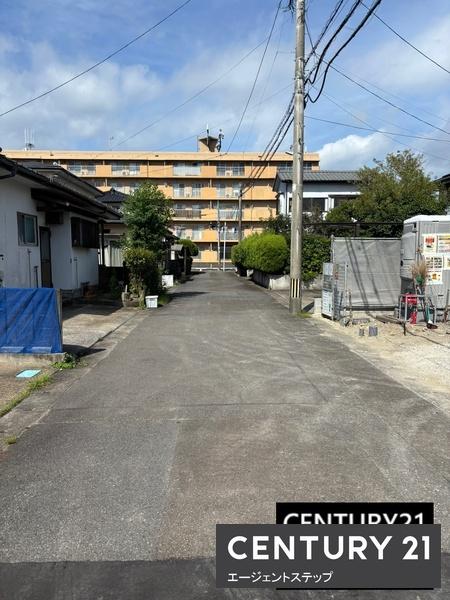 　前面道路含む現地写真　