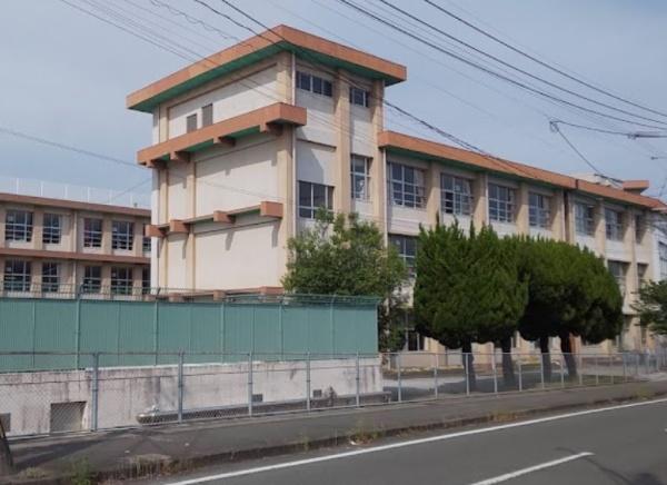 　宮崎市立赤江小学校（小学校）／1621m　