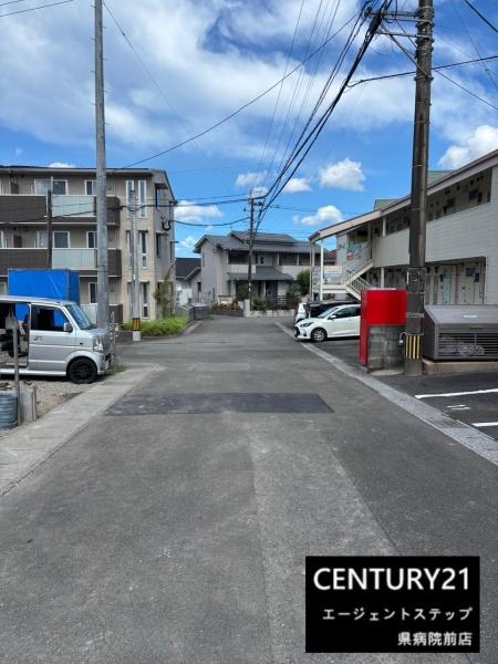 　前面道路含む現地写真　前面道路含む現地写真で安心感