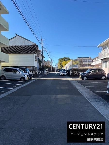 　前面道路含む現地写真　前面道路含む現地写真です