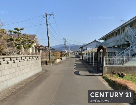 　前面道路含む現地写真　