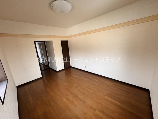 　洋室　2階北西洋室