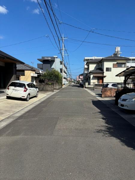 　前面道路含む現地写真　前面道路含む現地写真です