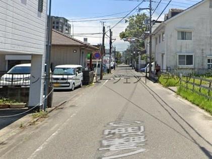 　前面道路含む現地写真　