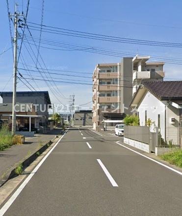 　前面道路含む現地写真　