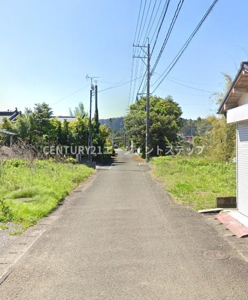 　前面道路含む現地写真　