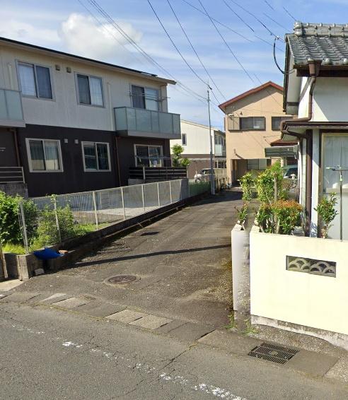 　前面道路含む現地写真　