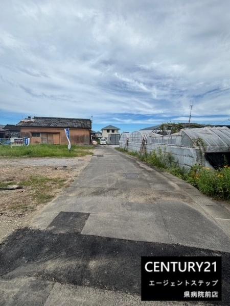 　前面道路含む現地写真　前面道路含む現地写真です
