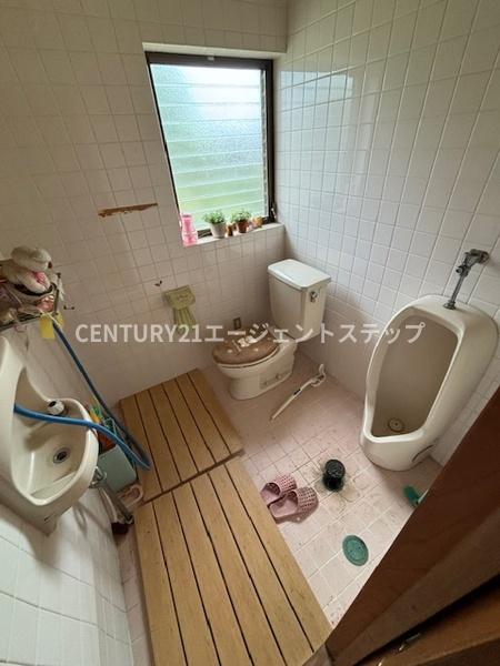 　トイレ　トイレに明るさがあります