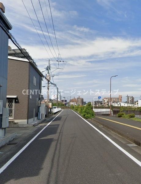 　前面道路含む現地写真　